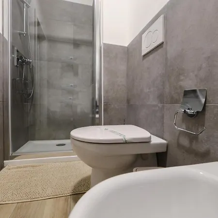 Della Accademia Apartment *