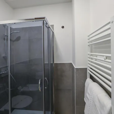 Della Accademia * Modena