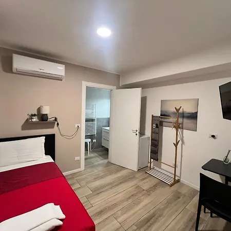 Della Accademia * Modena