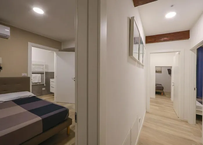 Della Accademia * Modena