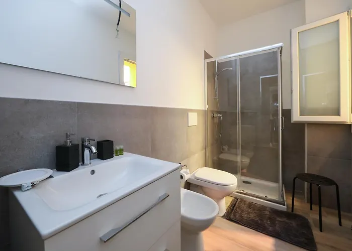 Della Accademia * Módena