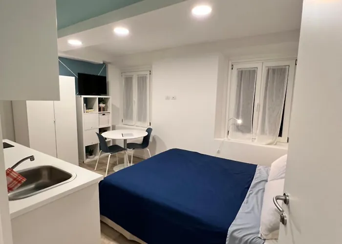 Della Accademia * Módena